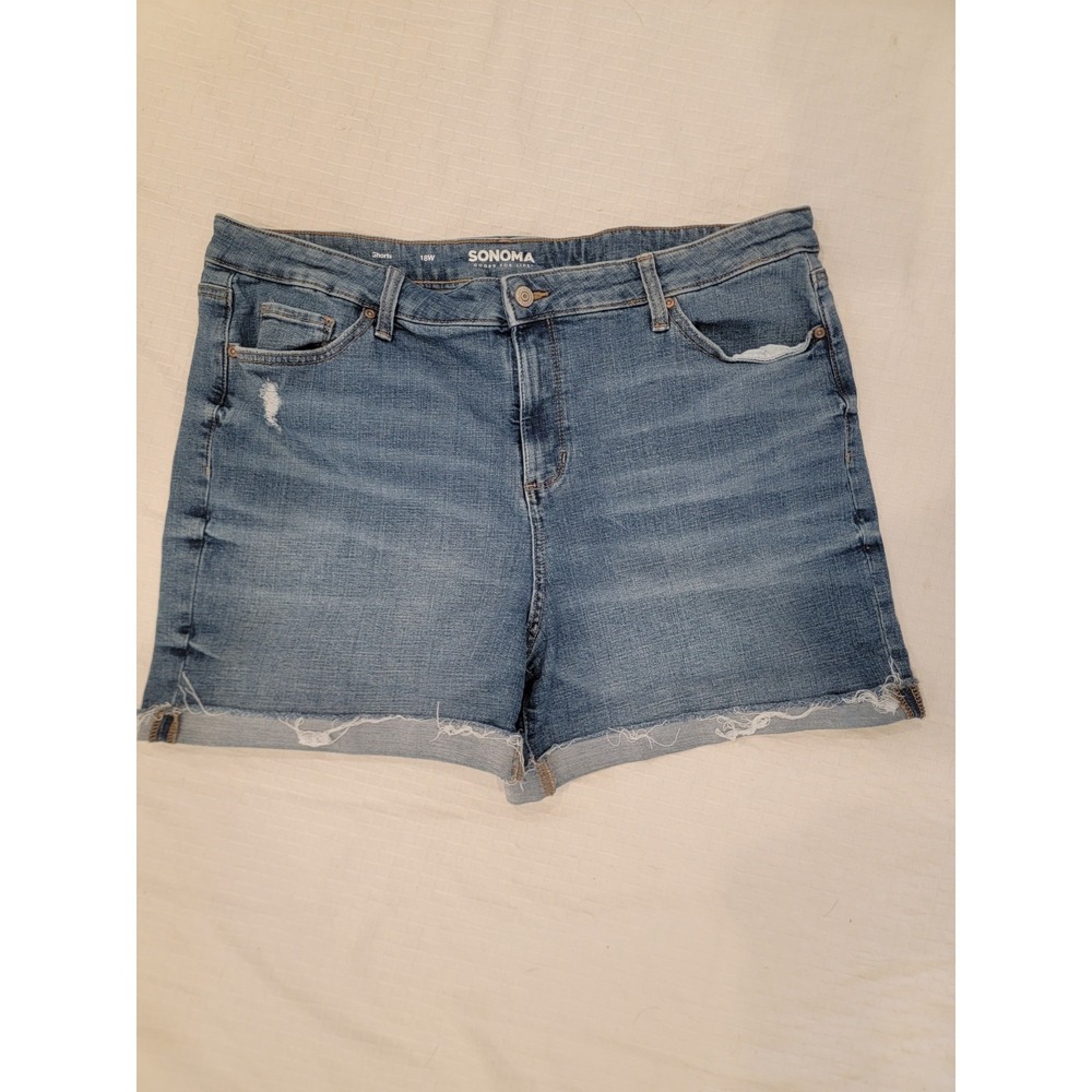 Sonoma Women's Plus 18W denim stretch jeans shorts: medium‎ wash, distressed
